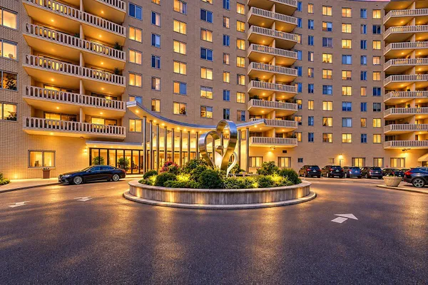 191 PRESIDENTIAL BLVD R-605