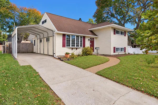 10 MATTHEWS RD