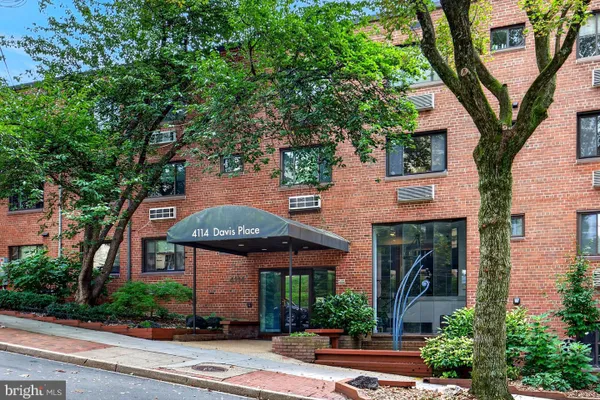 4114 DAVIS PL 104