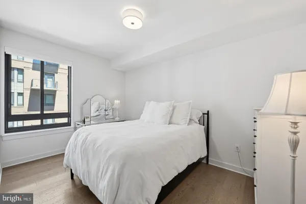 70 N ST N706