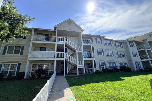 98 IROQUOIS DR 98