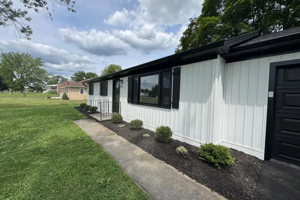 4400 MARTINSBURG PIKE
