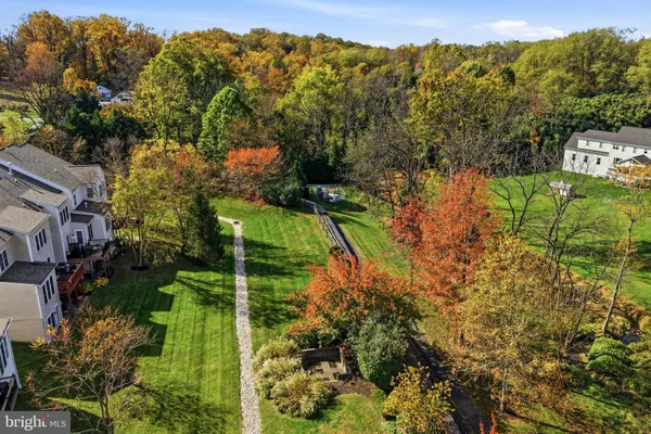 725 MERCERS MILL LN