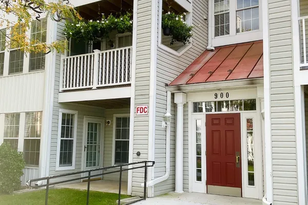 900 BLUE LEAF CT A