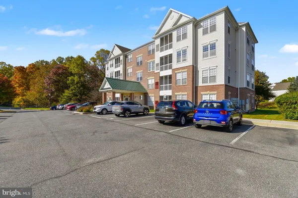 1603 MARTHA CT 404