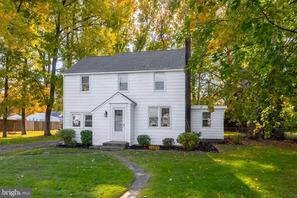 44 MAPLEWOOD AVE