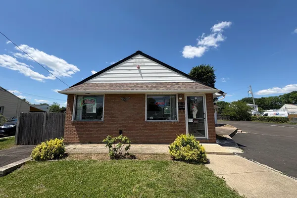 1315 VETERANS HWY