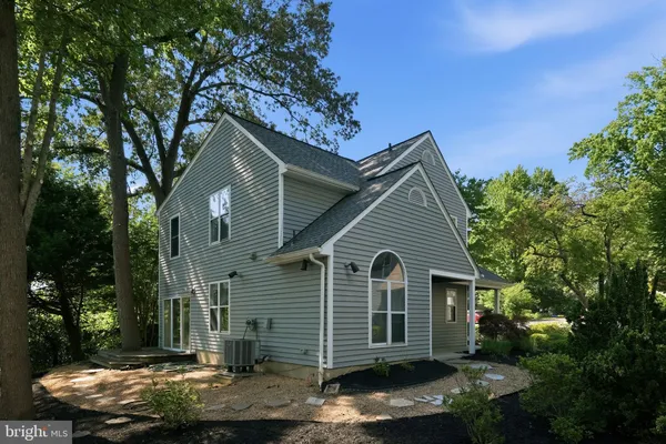1529 RITCHIE LN