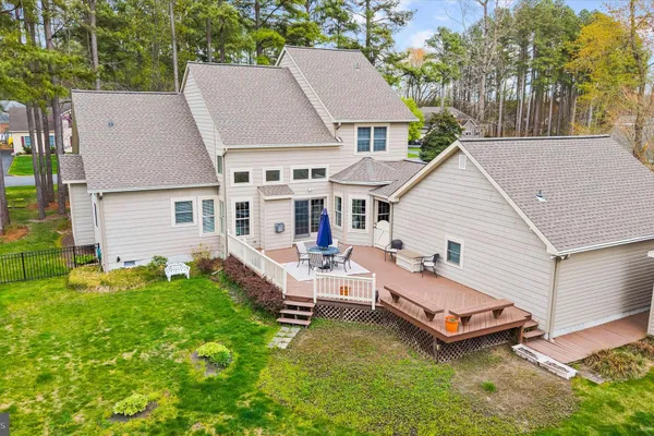 6 BOISENBERRY LN
