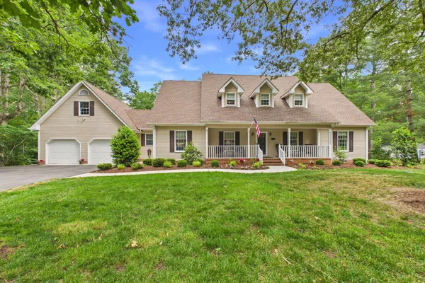 105 RIVERS END DR