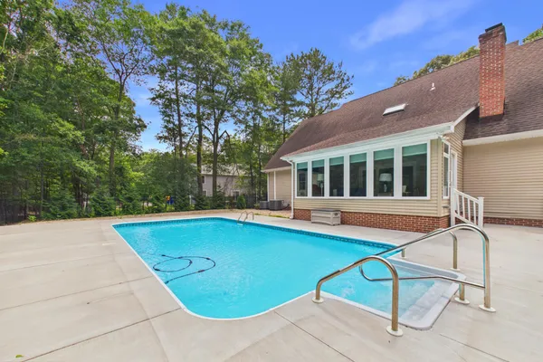 105 RIVERS END DR