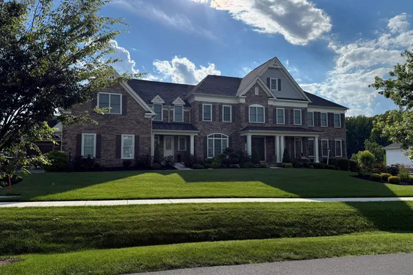2865 SEABISCUIT DR