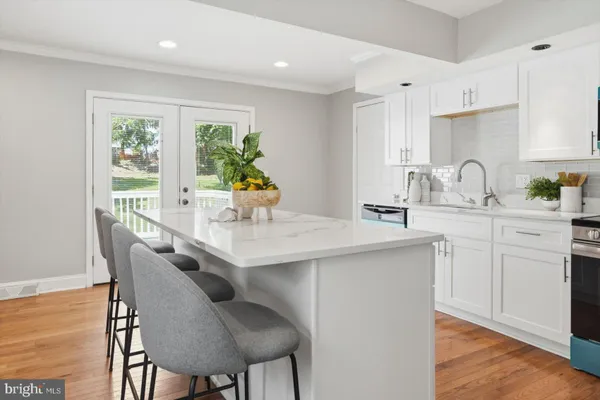 74 NORTHWOOD DR