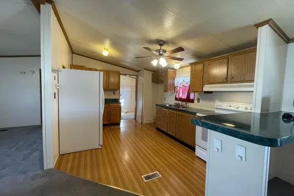 57 TWIN MAPLES PARK B