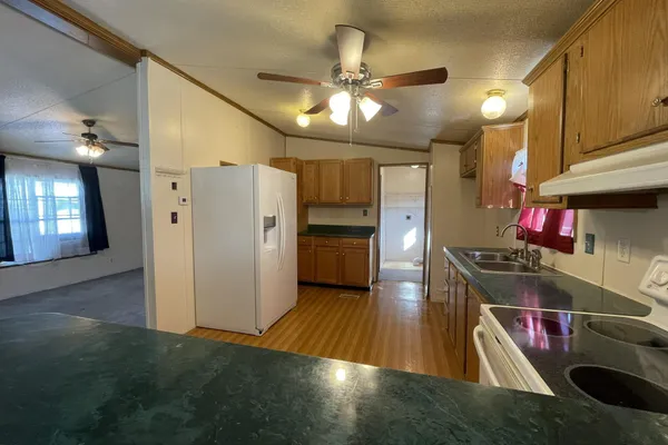 57 TWIN MAPLES PARK B