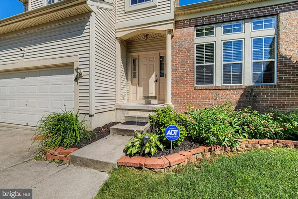 214 E KENNEDY DR