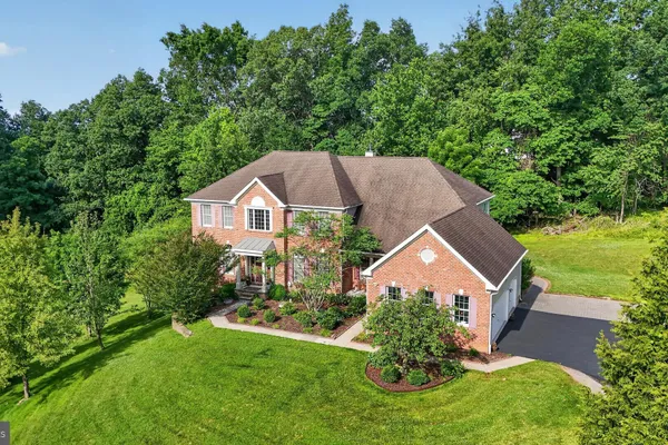 1464 W STONINGTON