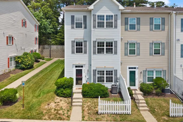 8049 BROOKSTONE CT