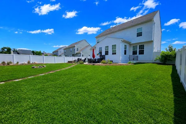 106 BRADLEY CT