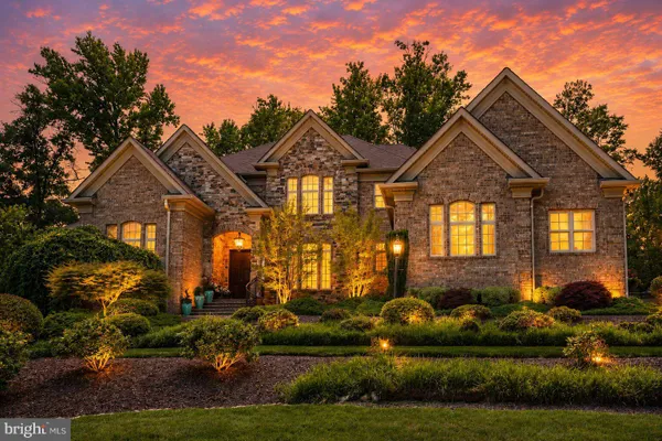 6 DELAHAY DR