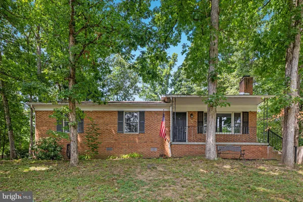 113 LAKEWOOD DR