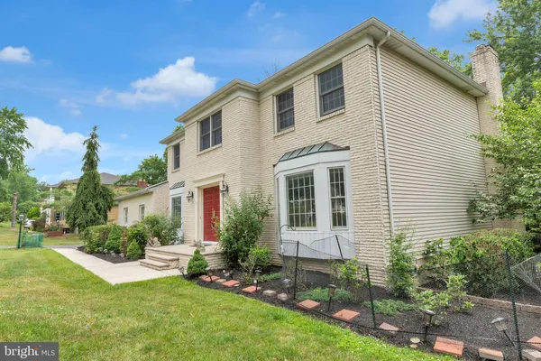 23 WILLIS DR