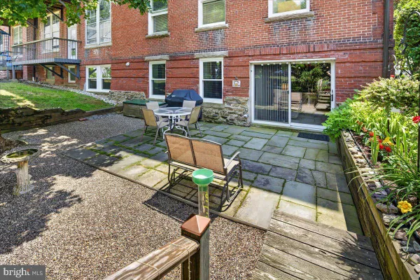1 ACADEMY CT