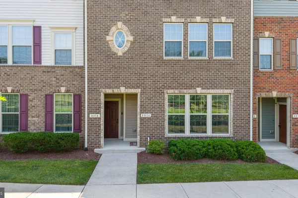 8016 ORCHARD GROVE RD