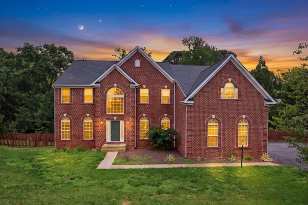 28 MILLBROOK RD