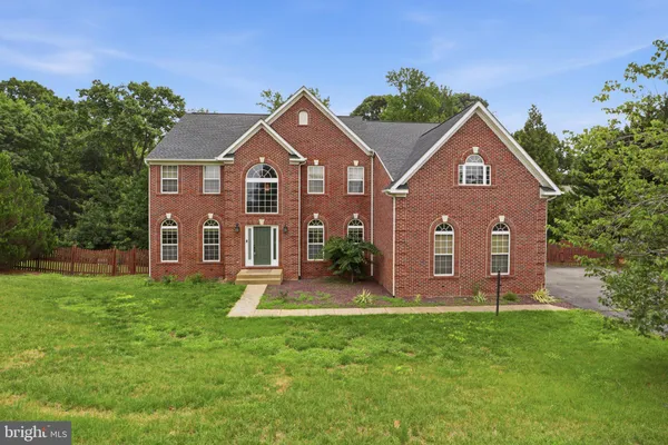 28 MILLBROOK RD