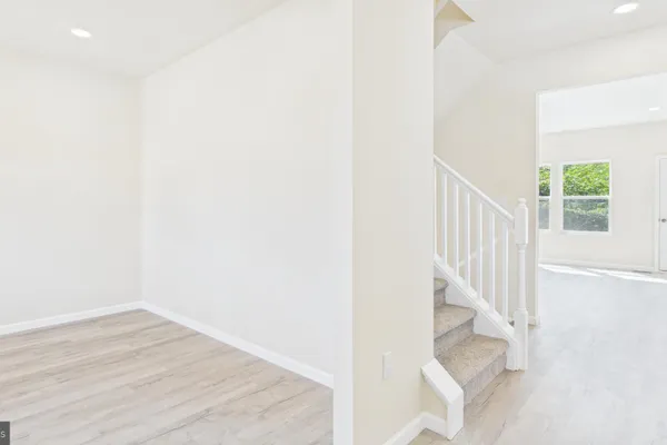 211 PRINCESS CAROLINE CT
