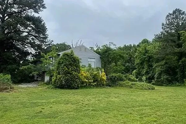 5820 HERMITAGE RD