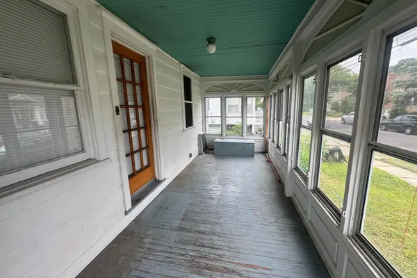 45 CRESCENT AVE
