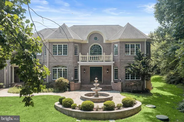 11616 MIRROR POND CT