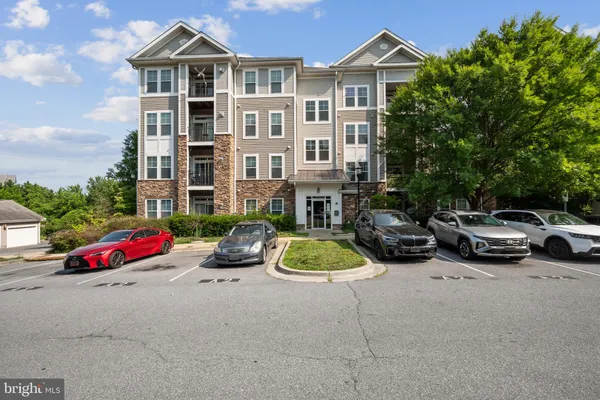 1321 KAREN BLVD 301