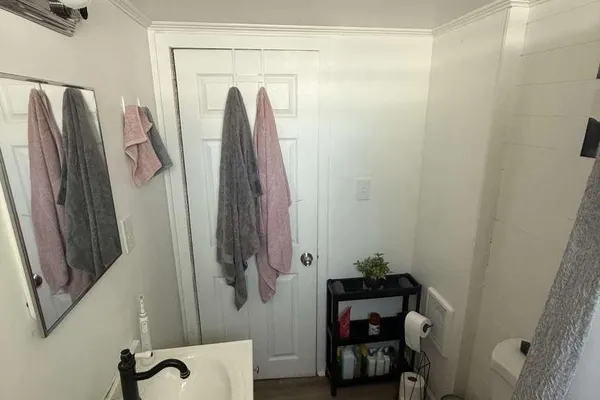 109 LAFAYETTE DR