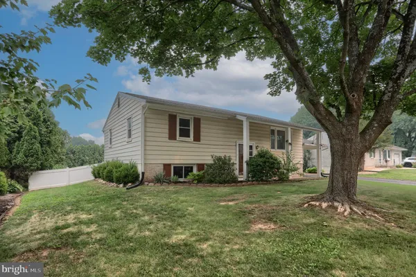 1132 CORNELL DR