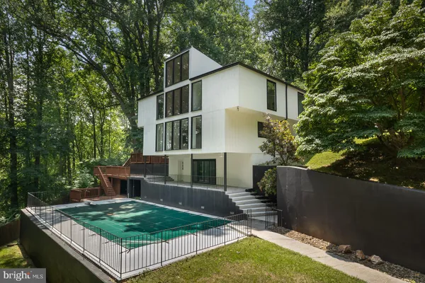 903 IVY HILL RD