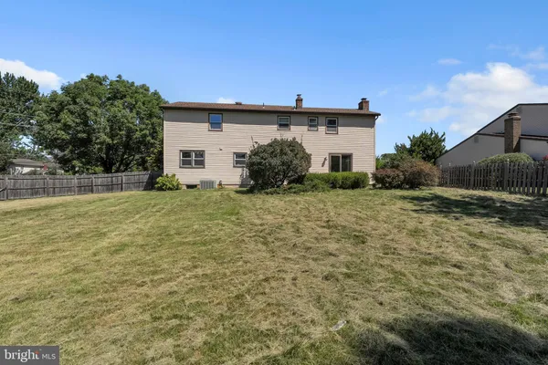 1 CHATEAU DR