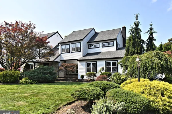 1601 CLARK DR