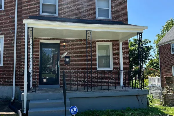 1217 COCHRAN AVE