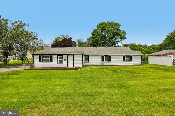 1110 BRADLEY RD