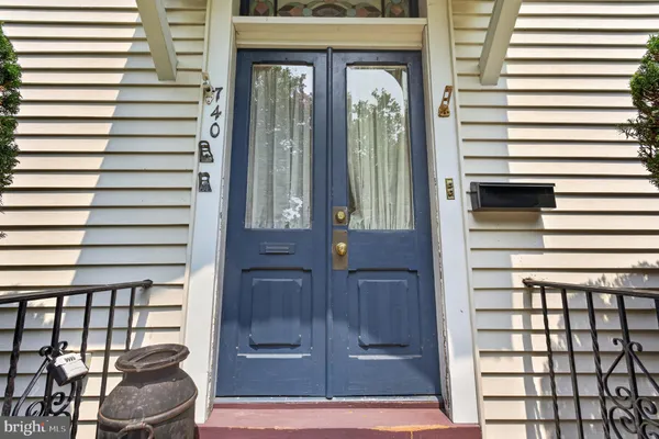 740 MORGAN AVE