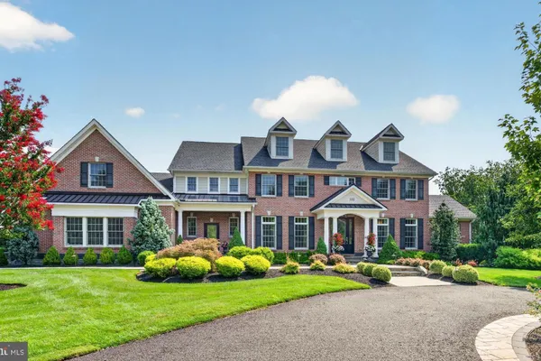 106 ASHLEY CT