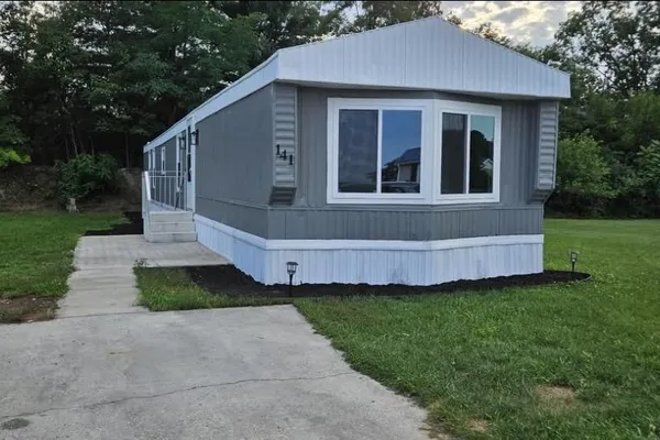 141 TOWER CIR