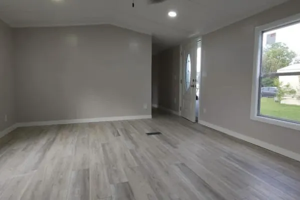 141 TOWER CIR