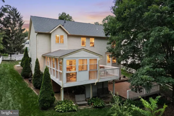 217 MOORE DR