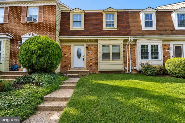 367 LINDEN CT