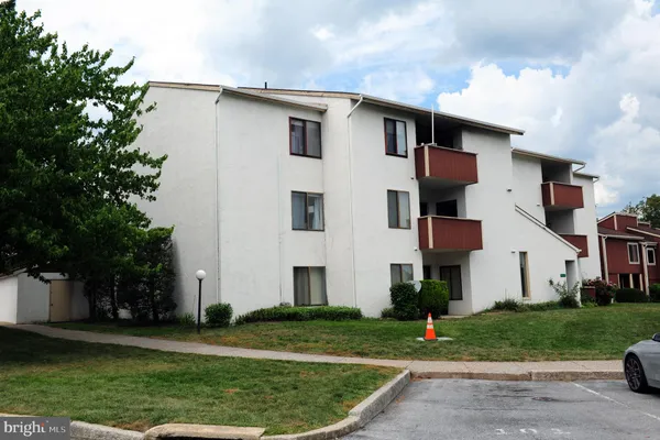 811 BRIAN DR 301