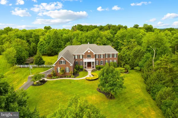 128 JANE CHAPMAN DR